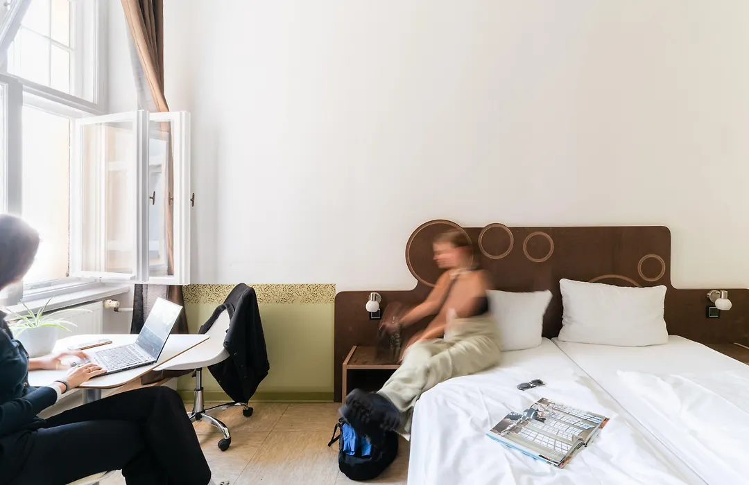Three Little Pigs Hostel - Your Berlin Castle-1