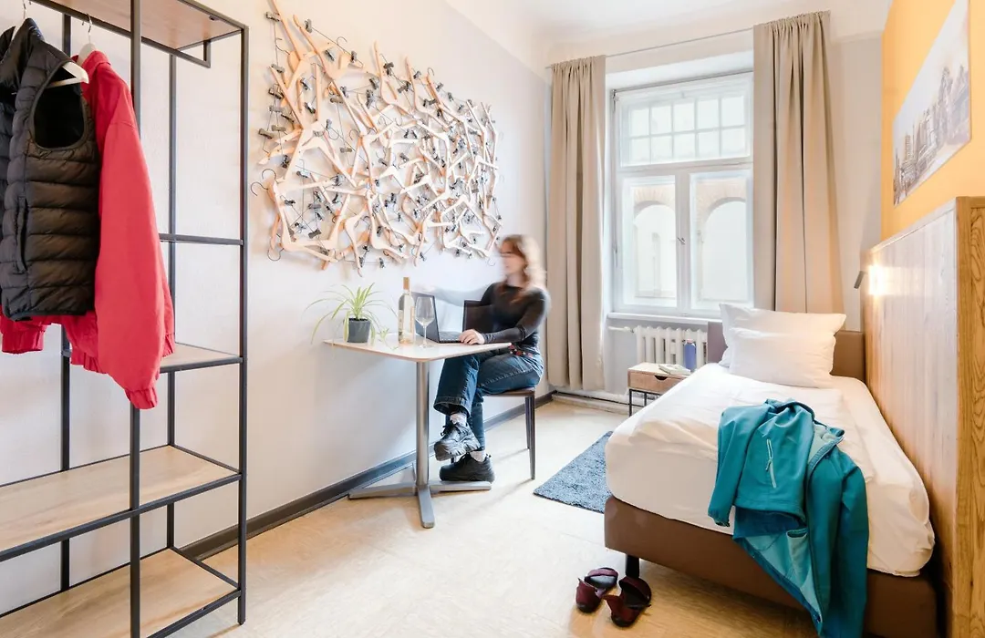 Three Little Pigs Hostel - Your Berlin Castle-1